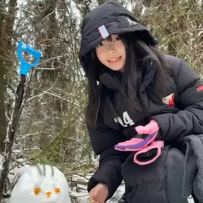闻皎月
